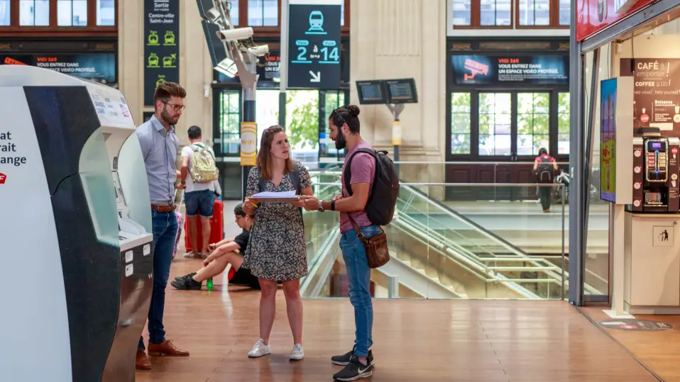 A team member running a user test at Pessac station