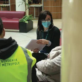 Mission Bordeaux Métropole - interview en gilet jaune