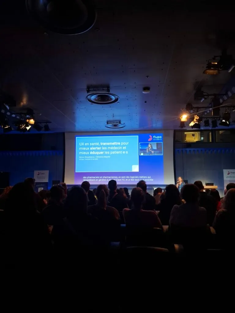 Clémence Mayolle presenting at UX Days 2025