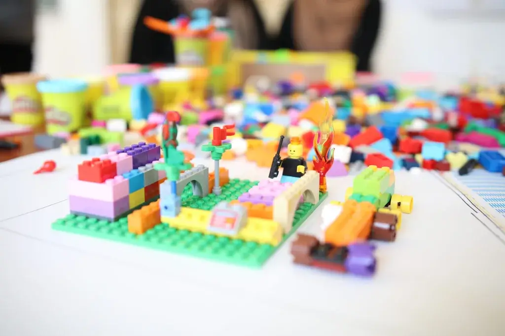 Close-up of the Lego workshop, view of an innovative setup