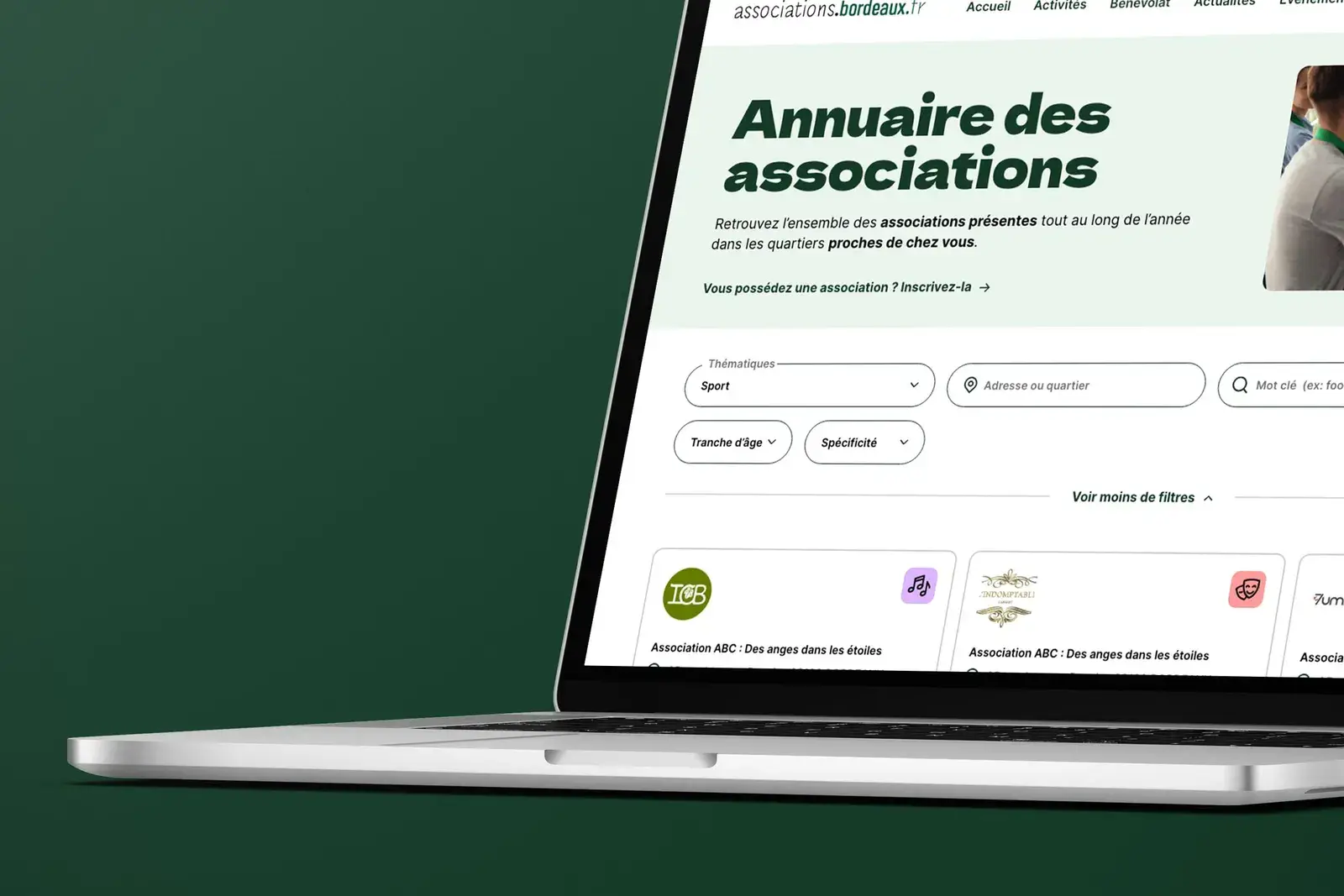 Focus sur une maquette graphique desktop de l'annuaire
