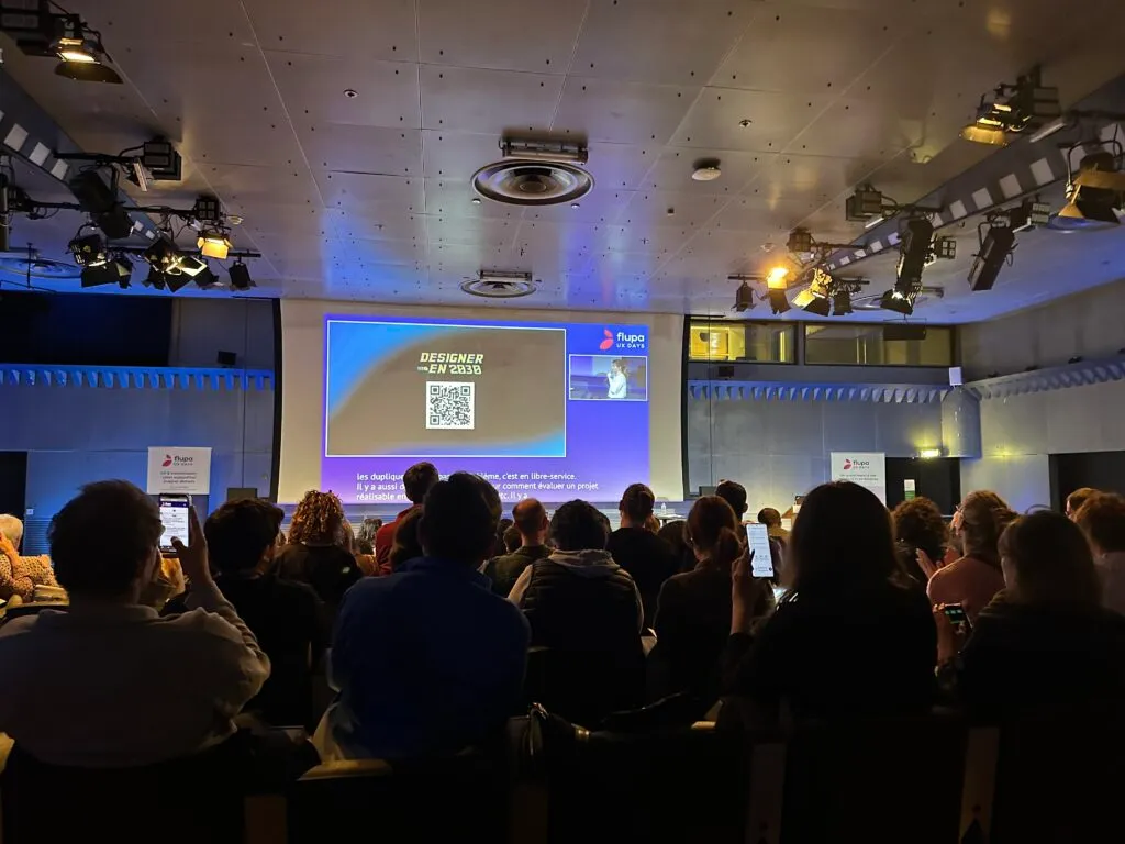 Marie-Valentine Gallon presenting at UX Days 2025