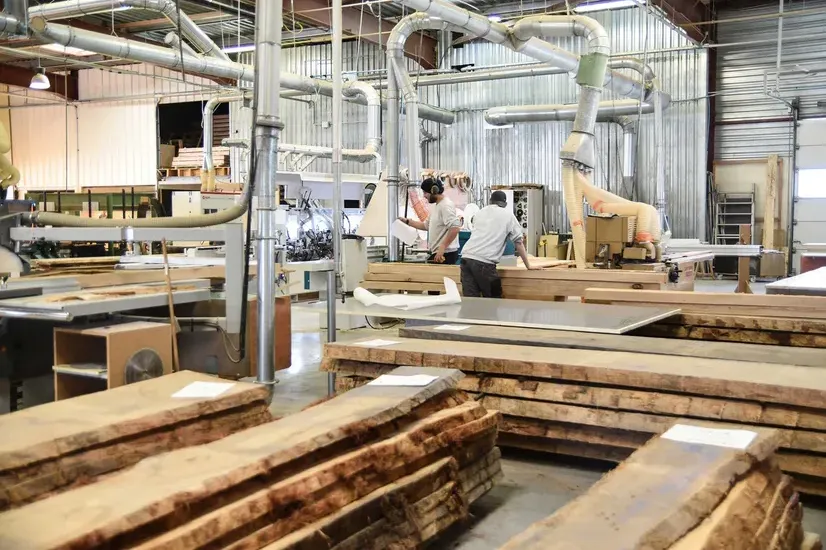 Modernising a carpenter's logo without turning its back on its 100 years of craft