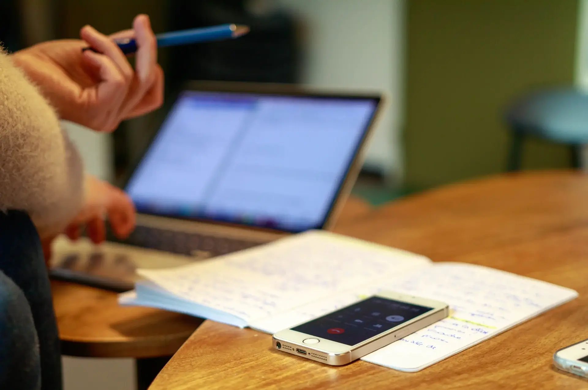 Phone interview to understand users' needs and habits