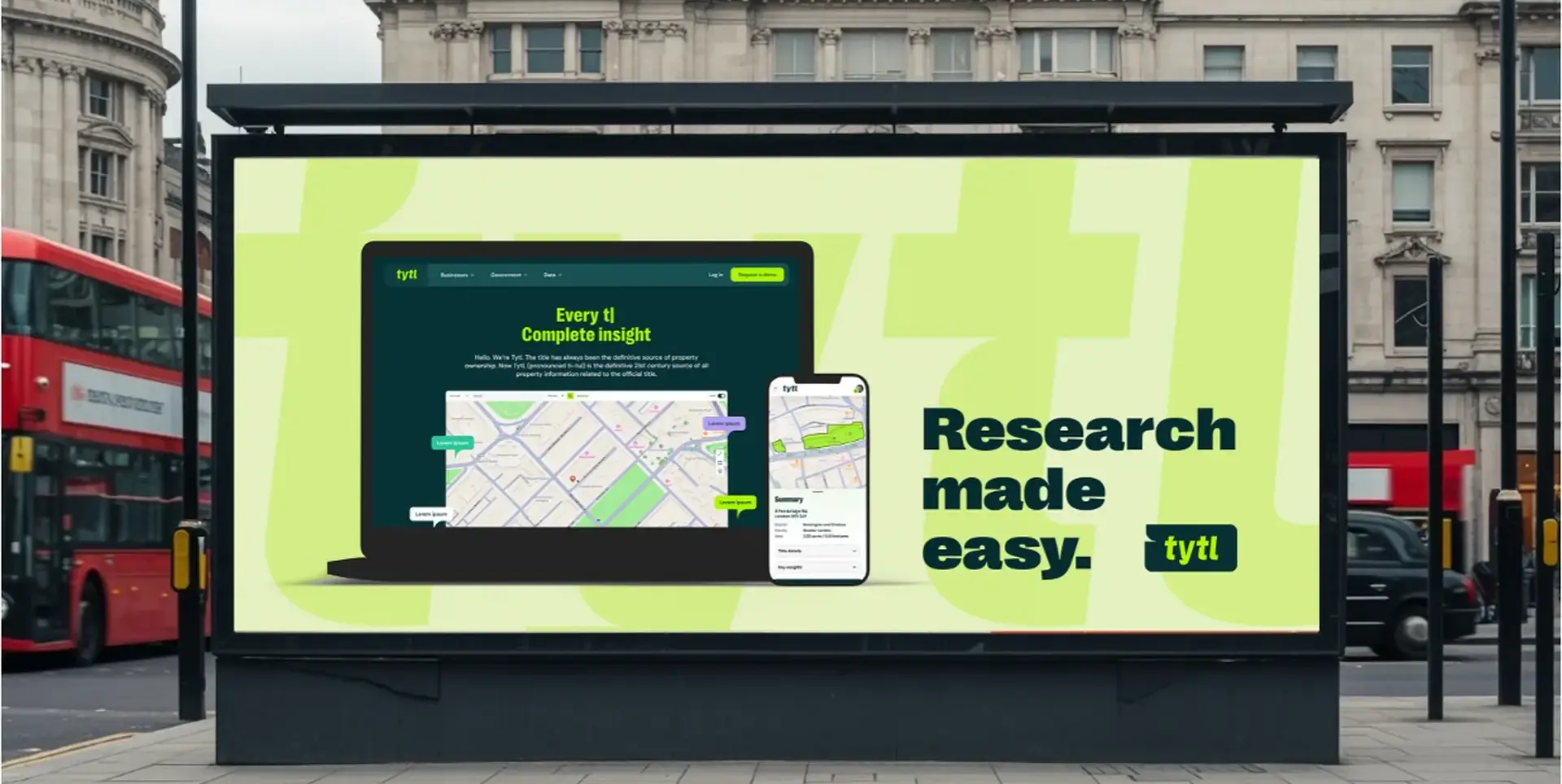 Publicité dans l'espace publique présentant le déploiement de Tytl