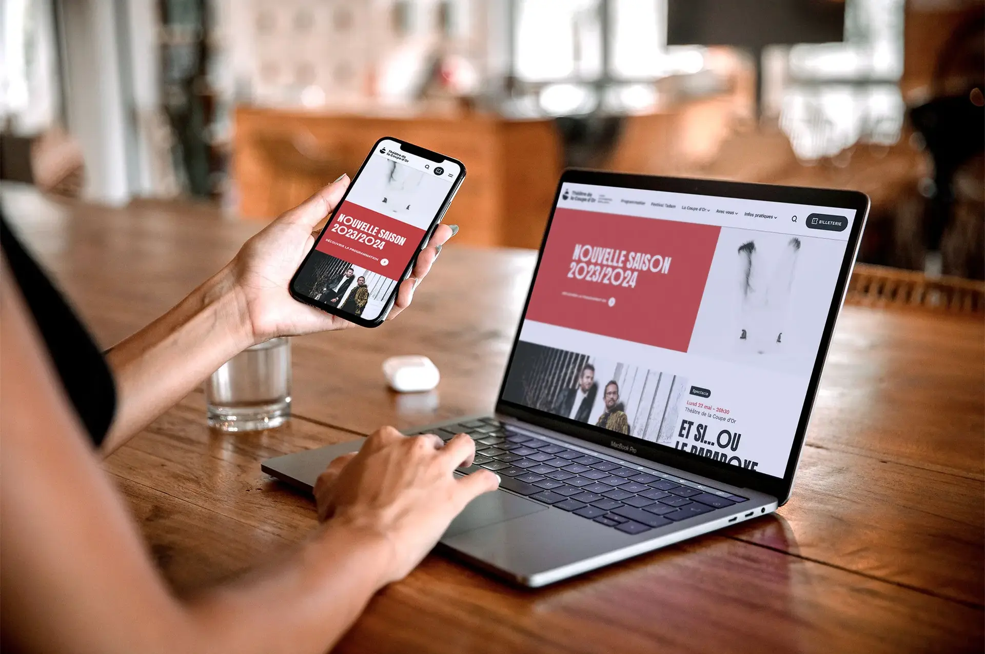 Responsive desktop and mobile site