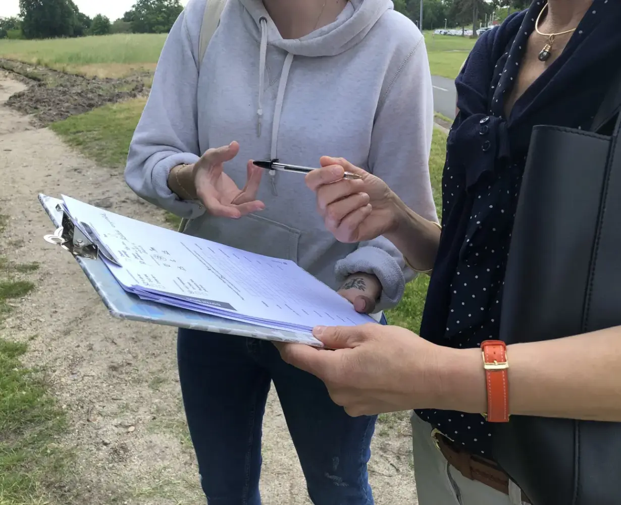 Surveying the pedestrian layout to design the test protocol