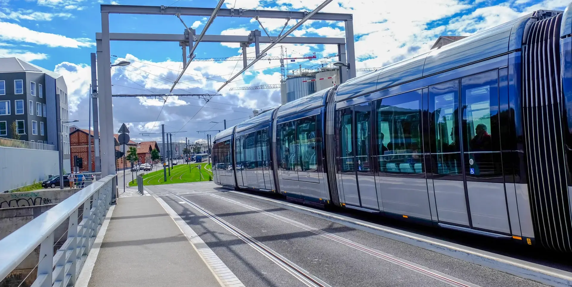 Tram seen from the platform