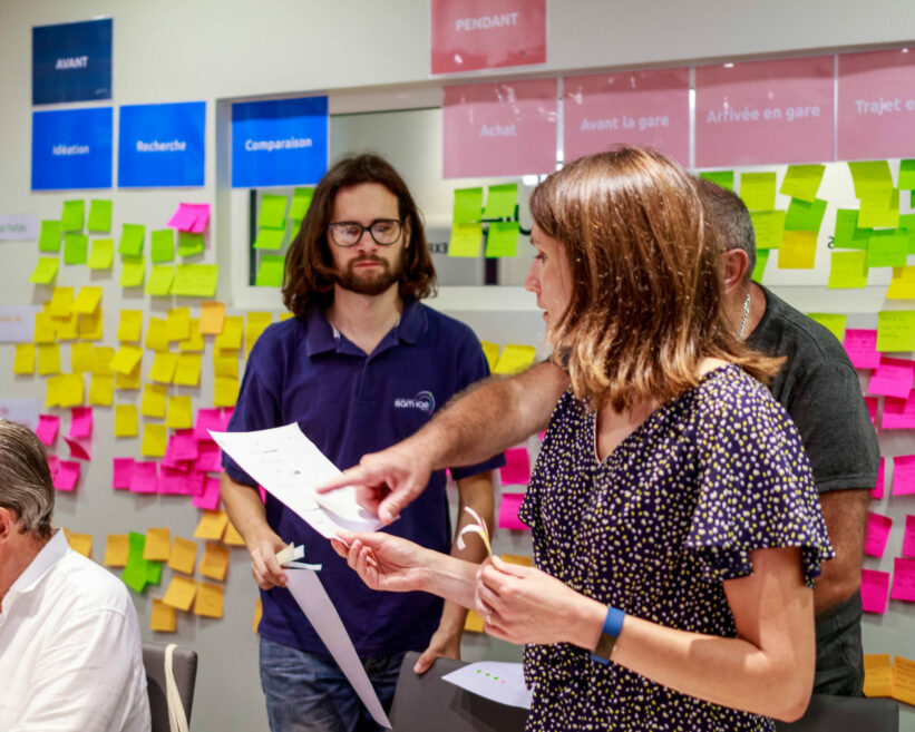 Discussion entre participants de l'atelier