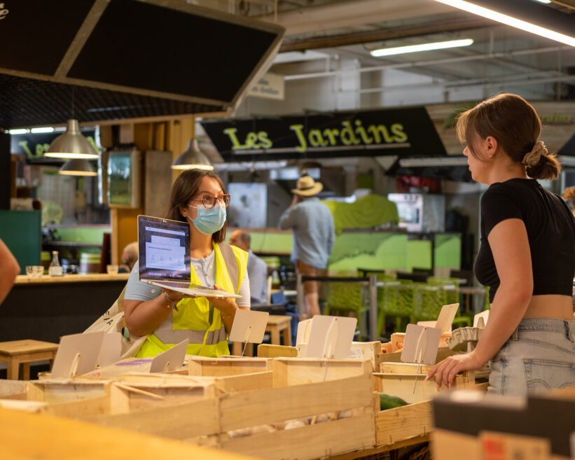 Guerilla tests sur une marché